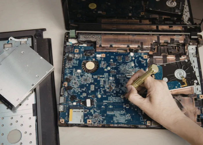 Suporte em Computadores e Notebooks